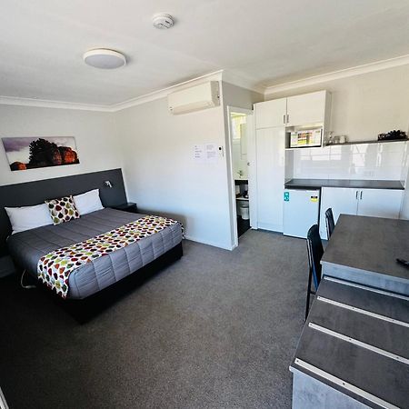 Altona Motel Uralla Экстерьер фото