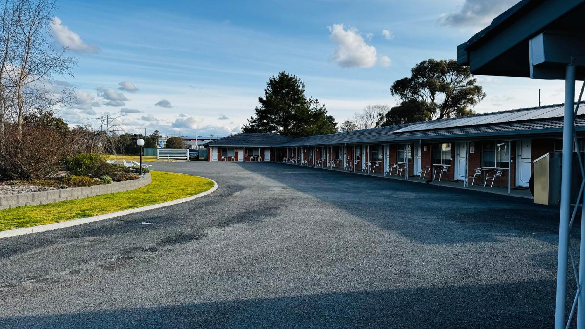 Altona Motel Uralla Экстерьер фото