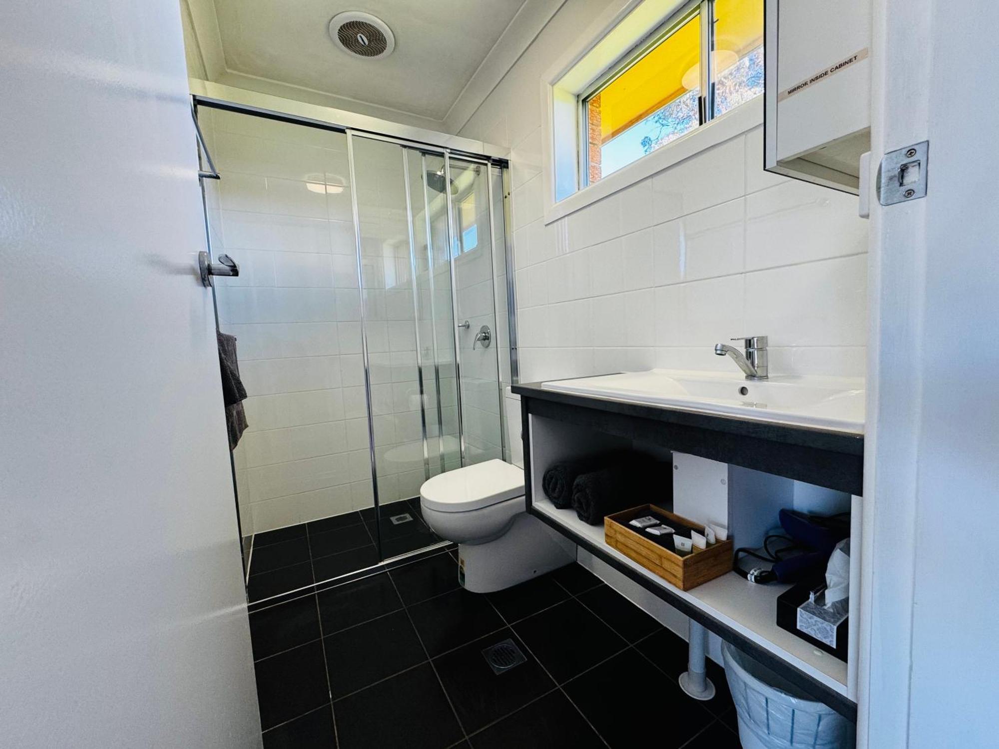 Altona Motel Uralla Экстерьер фото